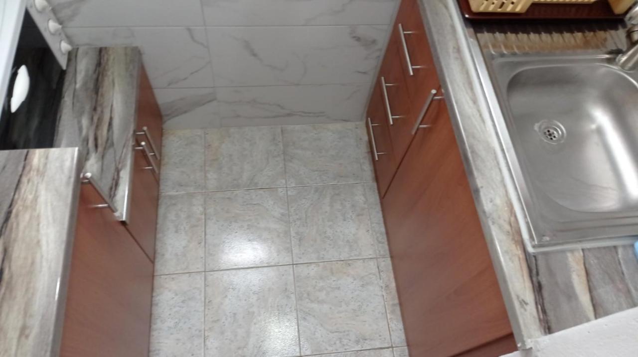 Achilles Apartments Sarande Exterior photo