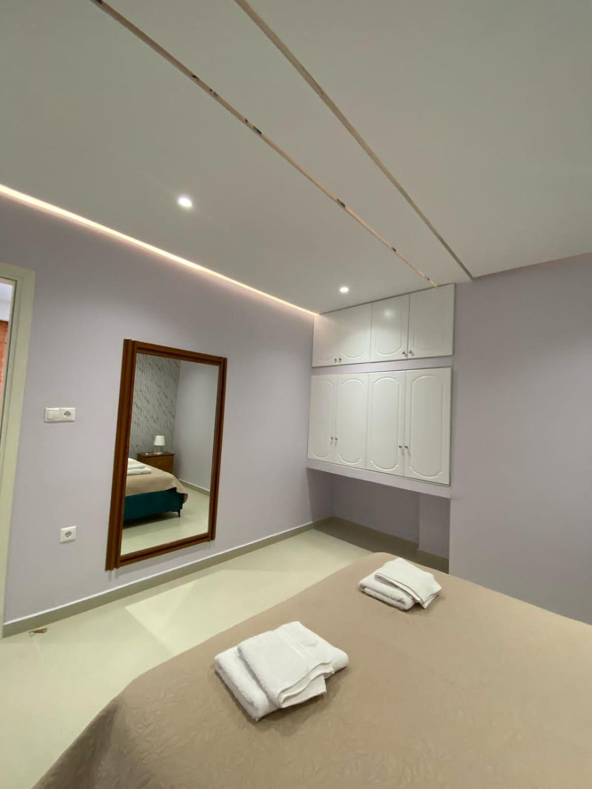 Achilles Apartments Sarande Room photo
